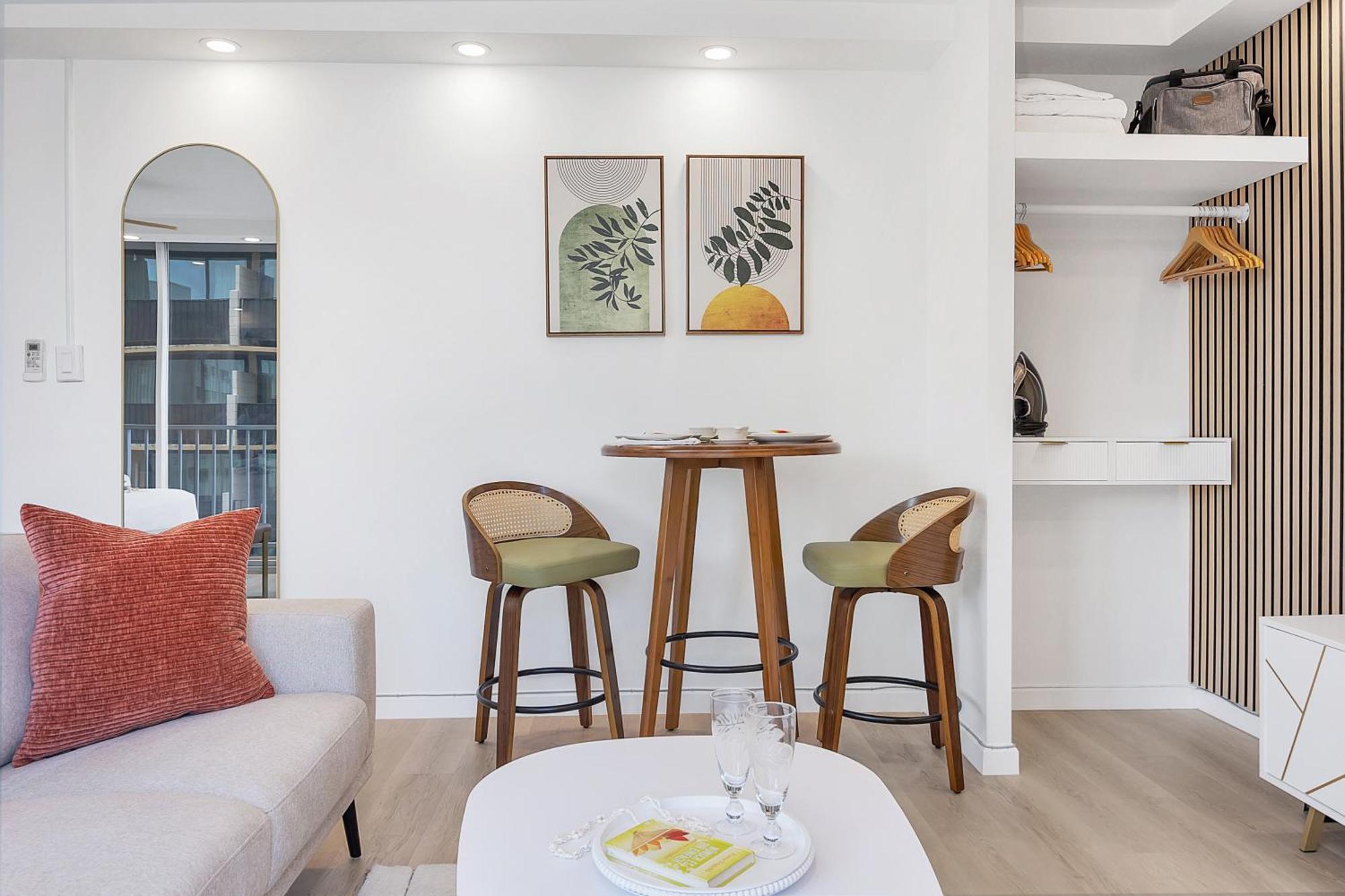 Steps To Waikiki Beach! Newly Renovated With 75" Tv Honolulu Buitenkant foto