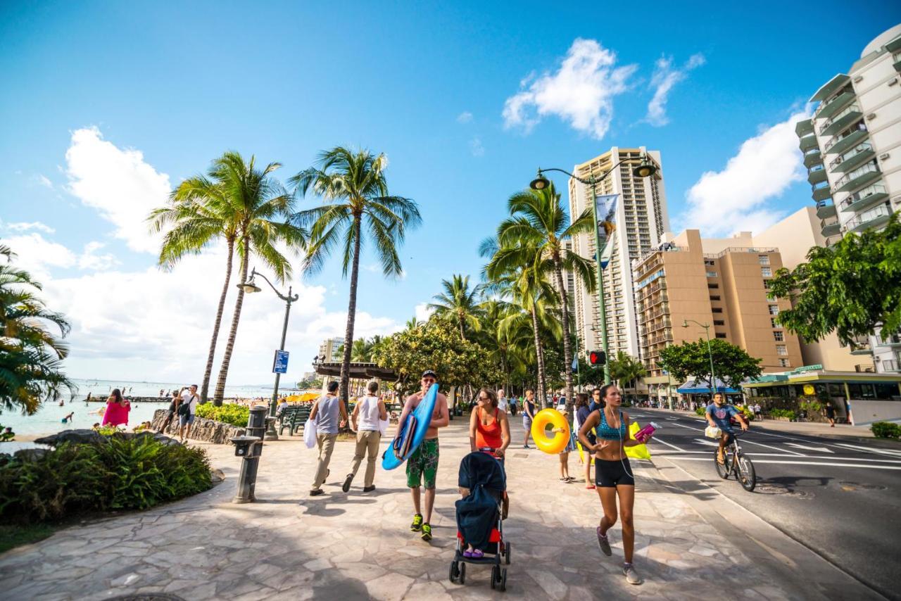 Steps To Waikiki Beach! Newly Renovated With 75" Tv Honolulu Buitenkant foto